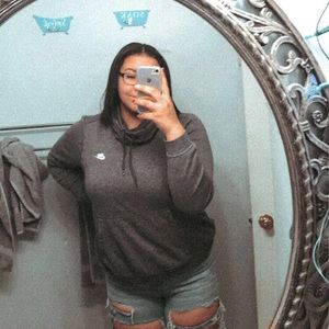 Meet your Posher, Tiara